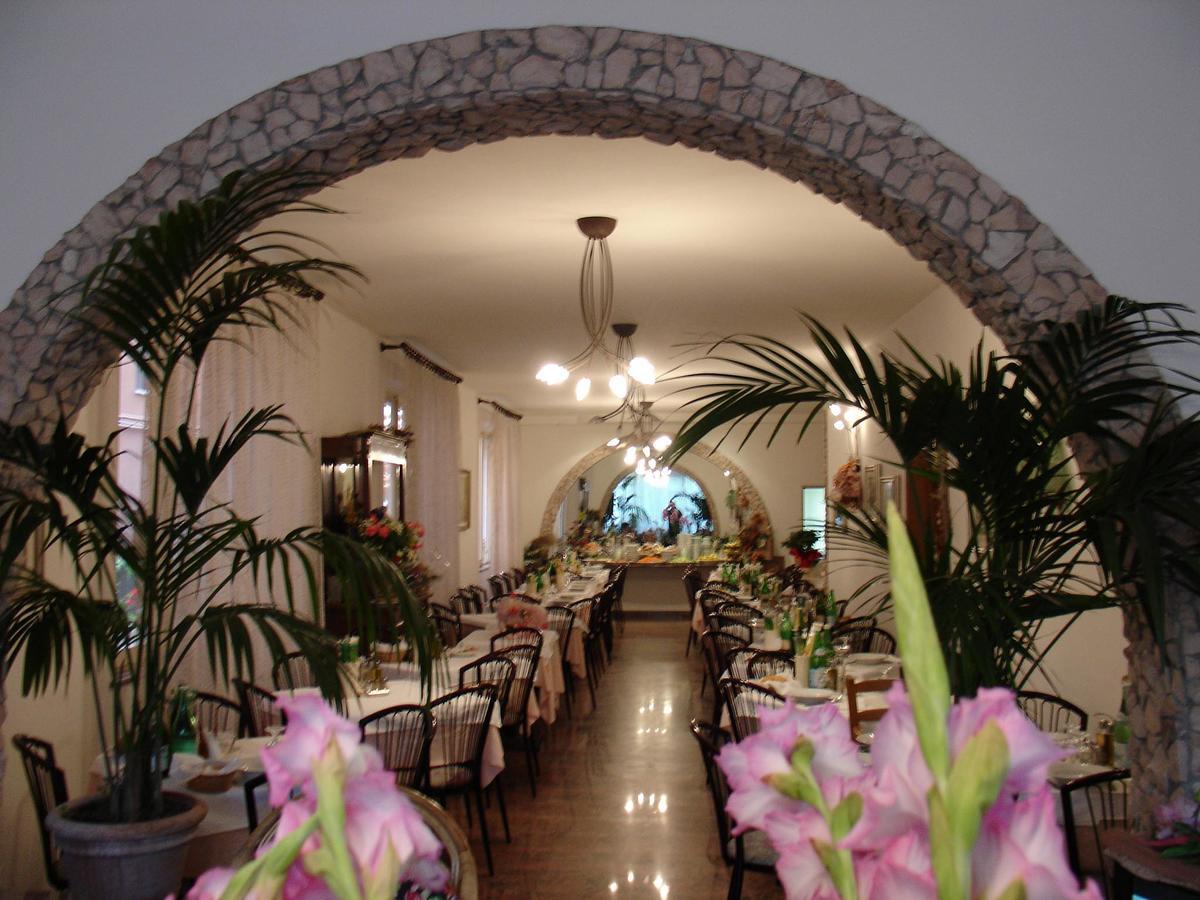 Hotel Pensione Ornella Cesenatico Extérieur photo